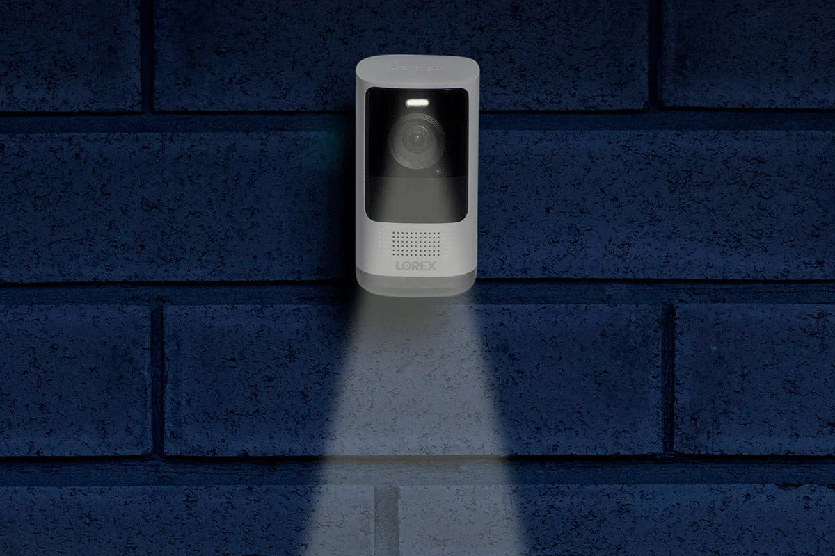 Lorex Classic Wire-Free Security System with Five 2K Battery-Operated Cameras - Image 9