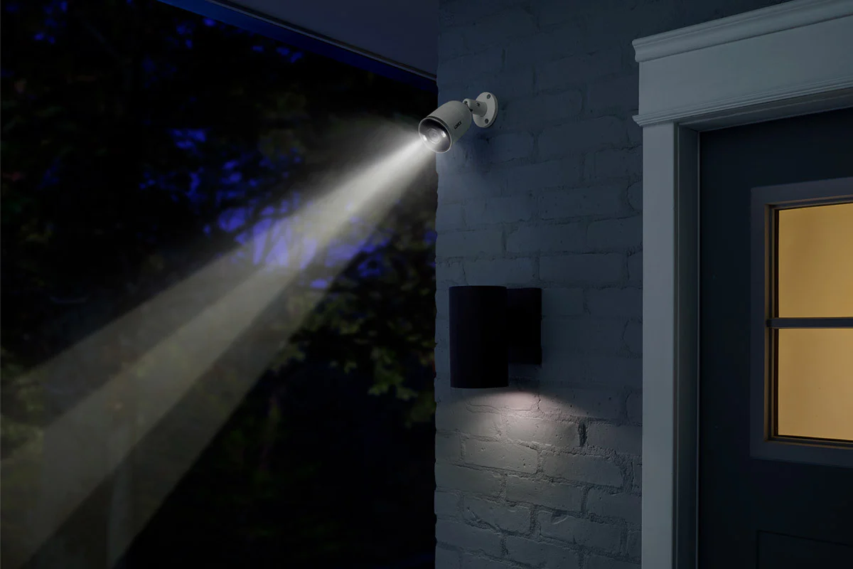 Lorex 4K Ultra HD Smart Deterrence IP Camera with Smart Motion Plus - Image 6