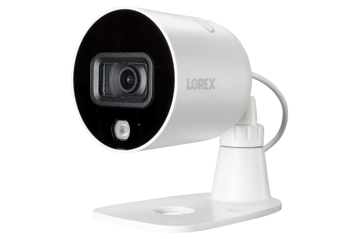 Lorex Smart Indoor/Outdoor 1080p Wi-Fi Camera With Smart Deterrence and Color Night Vision - Open Box - Image 3