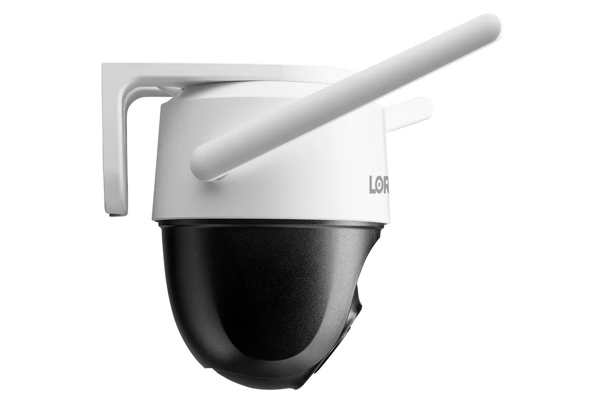 Lorex 2K Pan-Tilt Outdoor Wi-Fi Security Camera (32GB) - Open Box - Image 2