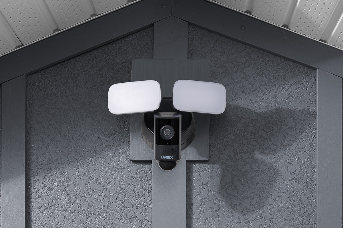Lorex 2K Wi-Fi Floodlight Security Camera (32GB, Black, Open Box) - Image 3
