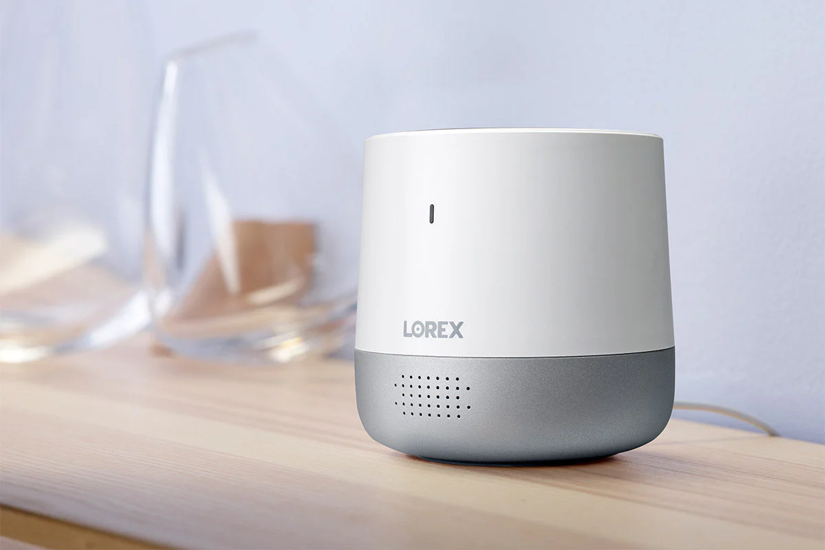 Lorex Classic Wire-Free Security System with Four 2K Battery-Operated Cameras - Image 10