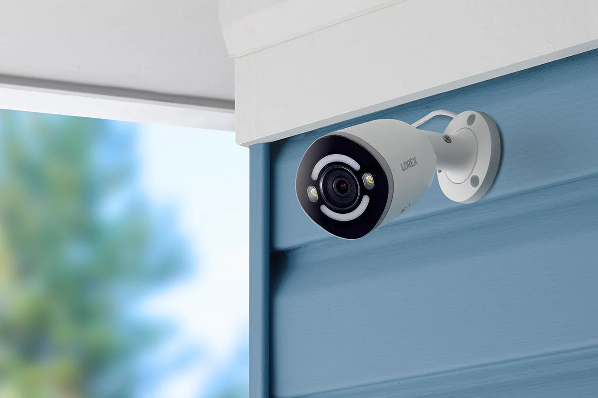 Lorex H15 4K Smart Security Lighting Deterrence Bullet AI PoE IP Wired Cameras (4-pack, Open Box) - Image 2